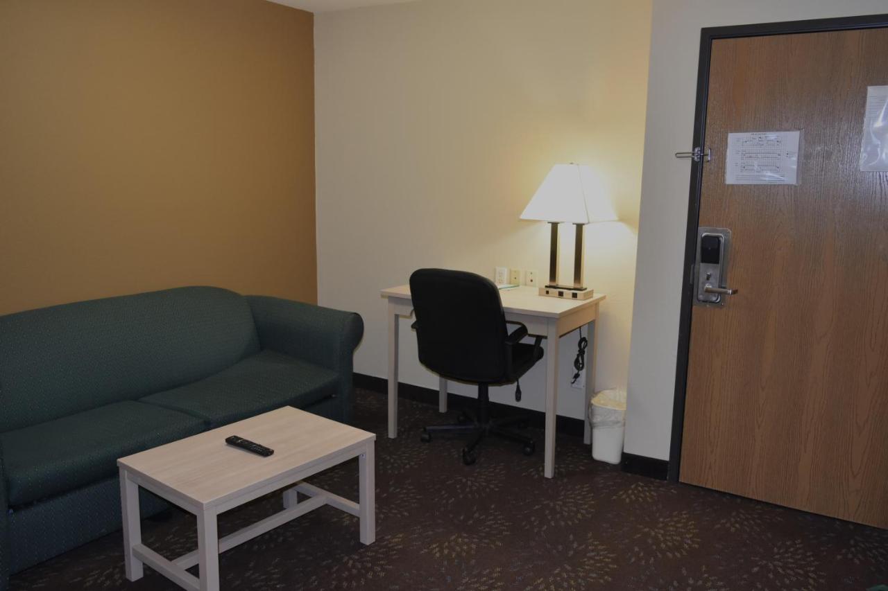 Quality Inn & Suites Brooks Louisville South Exteriör bild